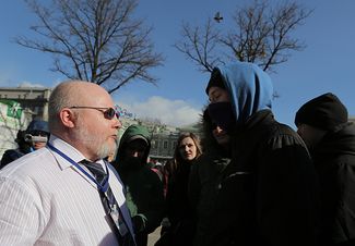 Chief editor of the journal Questions of Nationalism Konstantin Krylov speaking with antifascist demonstrators.