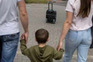 Sloviansk residents at an evacuation point