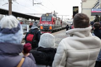 A train carrying evacuees from the “Donetsk People’s Republic” at a train station in Voronezh. February 20, 2022. 