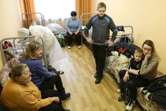 Relocated persons from the Donbas at a summer camp facility in Voronezh. February 20, 2022.