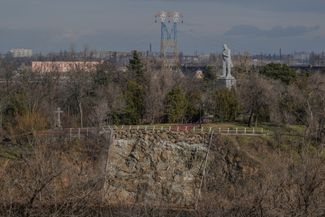 The Taras Shevchenko monument on Monastyrskyi Island