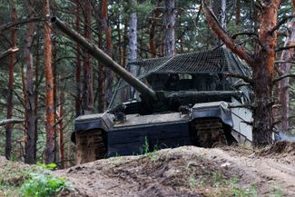 Танк Т-90М в Херсонской области