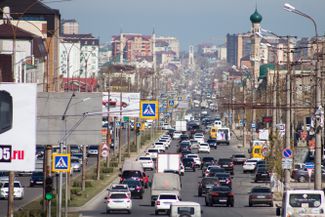 Akushinsky Prospect in Makhachkala is one of the city’s longest and liveliest streets. It leads right to the northern exit from Dagestan’s capital. April 14, 2020