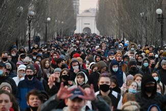 Approximately 1,000 people attended the rally in support of Navalny in Omsk