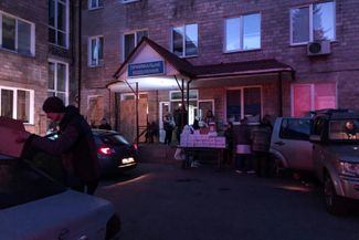 The entrance to the emergency department of the Chernihiv Regional Hospital