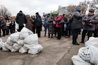 Запорожье, Украина. Раздача гуманитарной помощи. 20 декабря 2023 года