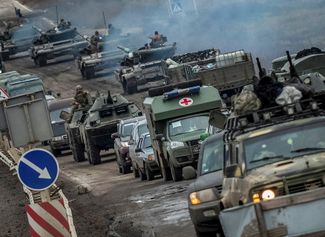 Украинские танки и военная техника в Херсонской области. 9 ноября министр обороны России Сергей Шойгу распорядился перебросить российские войска на левый берег Днепра, тем самым оставив Херсон. 11 ноября в город вошли украинские военные