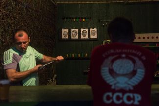 A shooting range in Sedovo, the only resort in the DPR and the LPR