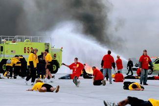 На учениях силы МВД начали отрабатывать сценарии нападения террористов. Одни из таких учений проходили в 2003 году в аэропорту Чикаго, Иллинойс, в течение нескольких дней и стоили 16 миллионов долларов.