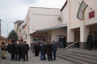 The courtyard of the Magas District Court, where activists arrested on April 3 were taken to be held under guard